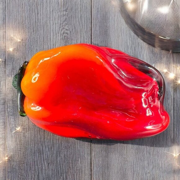 Vintage 1990s Art Glass Bell Pepper Large Red Pepper Figurine Glass Paperweight - Picture 3 of 15